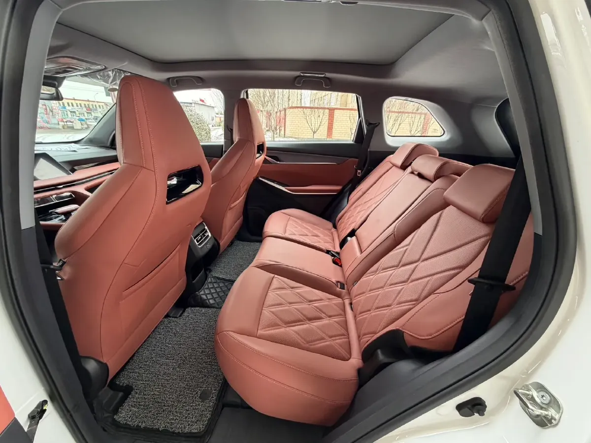 2023 ChangAn CS75 Plus 1.5T 188HP L4 8AT,autocango,china used car exporter,china ev exporter,chinese used car exporter,chinese used ev exporter