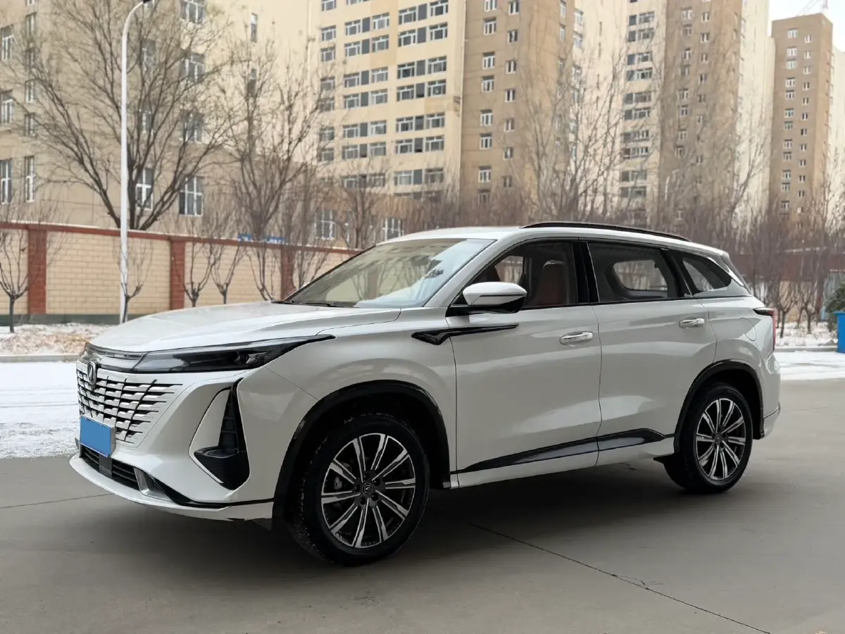 2023 ChangAn CS75 Plus 1.5T 188HP L4 8AT 2023 ChangAn CS75 Plus 1.5T 188HP L4 8AT