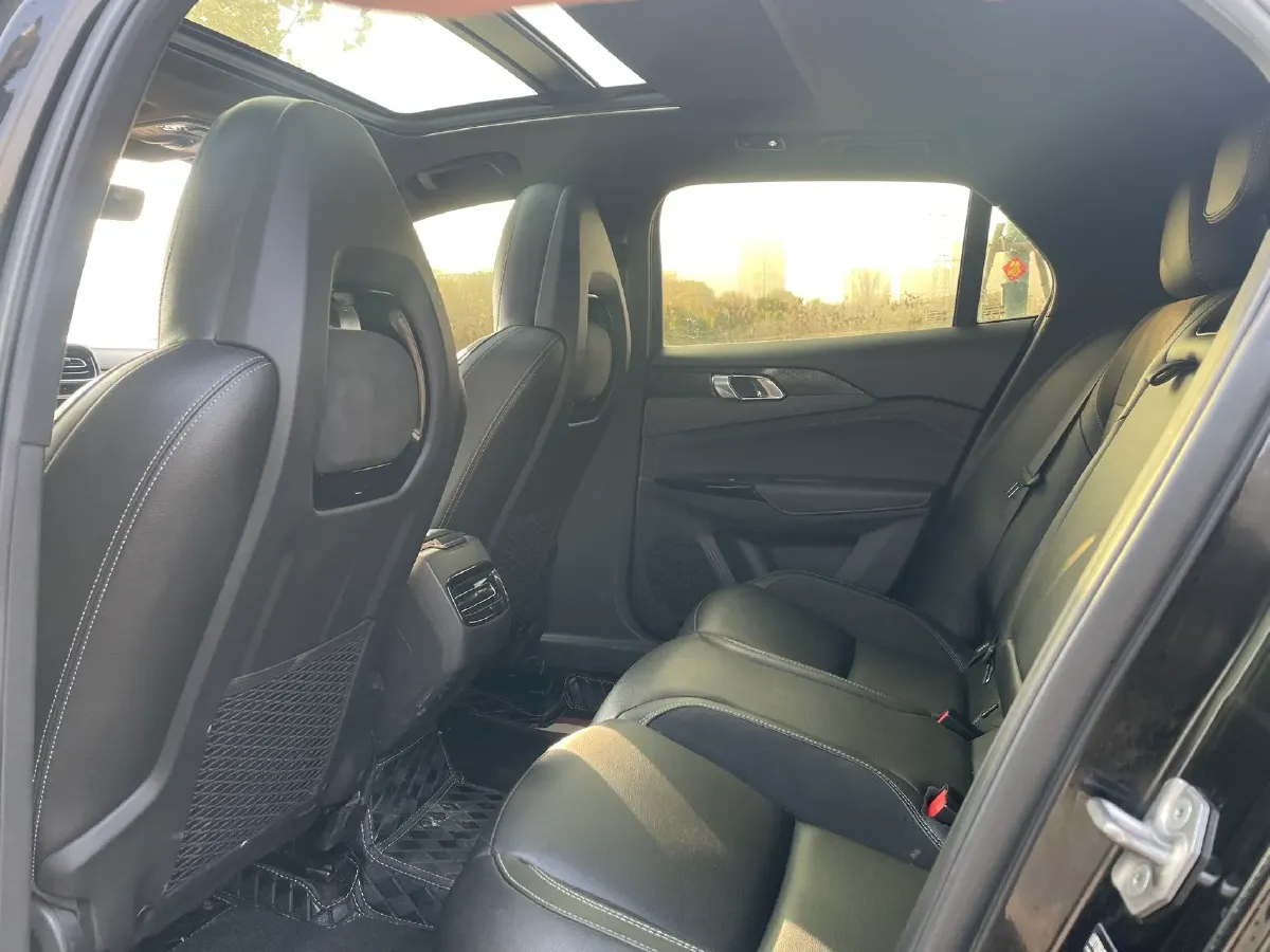 2021 LYNK&CO 03 2.0T 190HP L4 6AT,autocango,china used car exporter,china ev exporter,chinese used car exporter,chinese used ev exporter