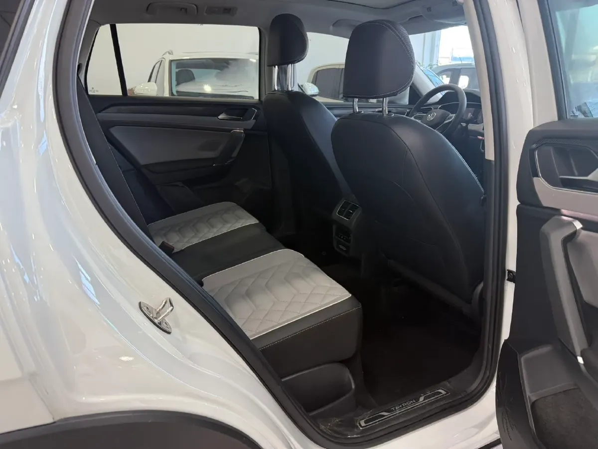 2023 Volkswagen Tayron 1.4T 150HP L4 7DCT,autocango,china used car exporter,china ev exporter,chinese used car exporter,chinese used ev exporter