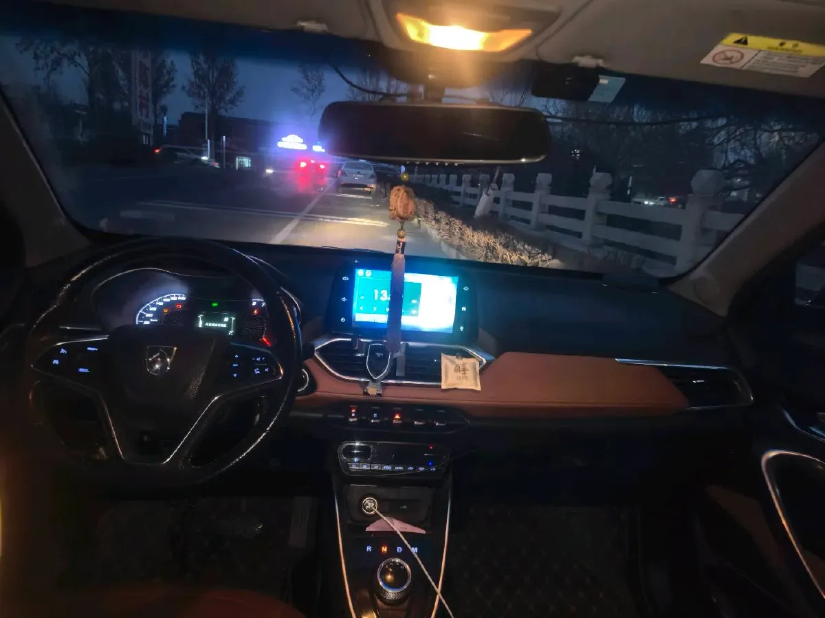 2017 BaoJun 510 1.5L 112HP L4 6MT,autocango,china used car exporter,china ev exporter,chinese used car exporter,chinese used ev exporter