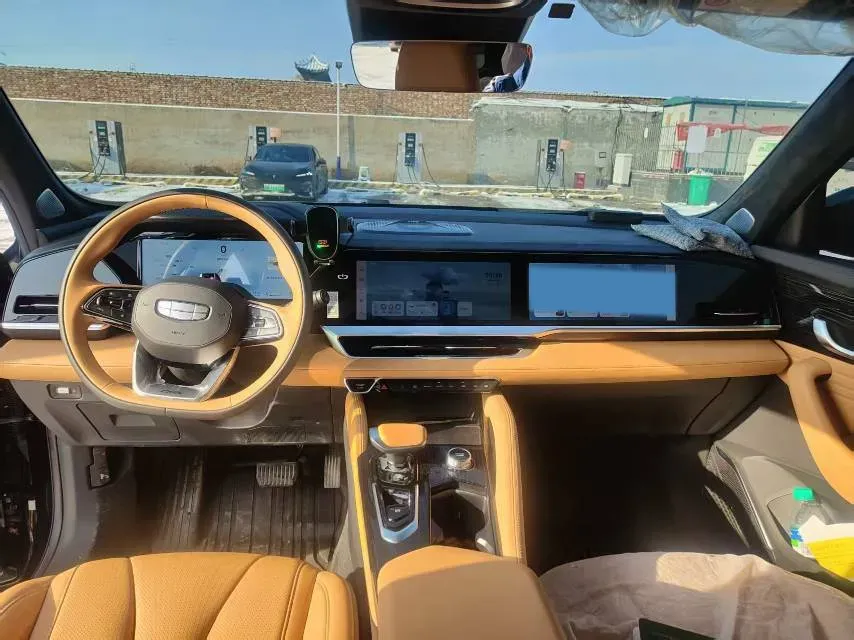 2024 Geely Monjaro 1.5T 163HP L4 3DHT Hybrid,autocango,china used car exporter,china ev exporter,chinese used car exporter,chinese used ev exporter