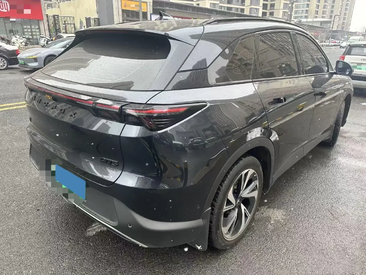 2024 HongQi H5 2.0T 224HP L4 8AT,autocango,china used car exporter,china ev exporter,chinese used car exporter,chinese used ev exporter