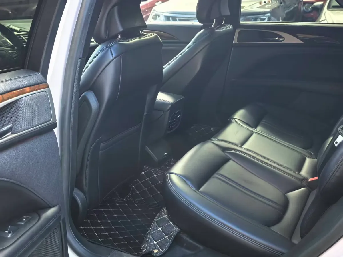 2019 BMW X2 1.5T 140HP L3 7DCT,autocango,china used car exporter,china ev exporter,chinese used car exporter,chinese used ev exporter