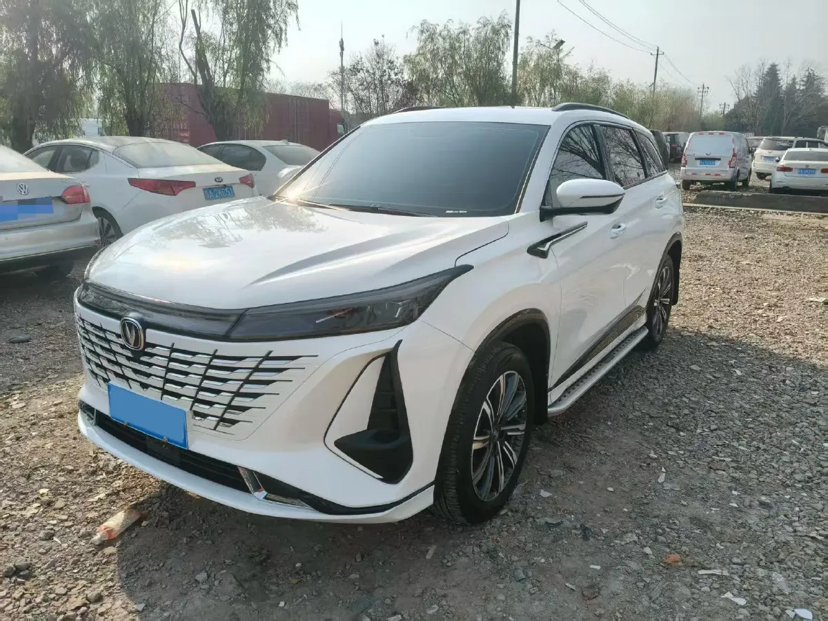 2023 ChangAn CS75 Plus 1.5T 188HP L4 8AT,autocango,china used car exporter,china ev exporter,chinese used car exporter,chinese used ev exporter