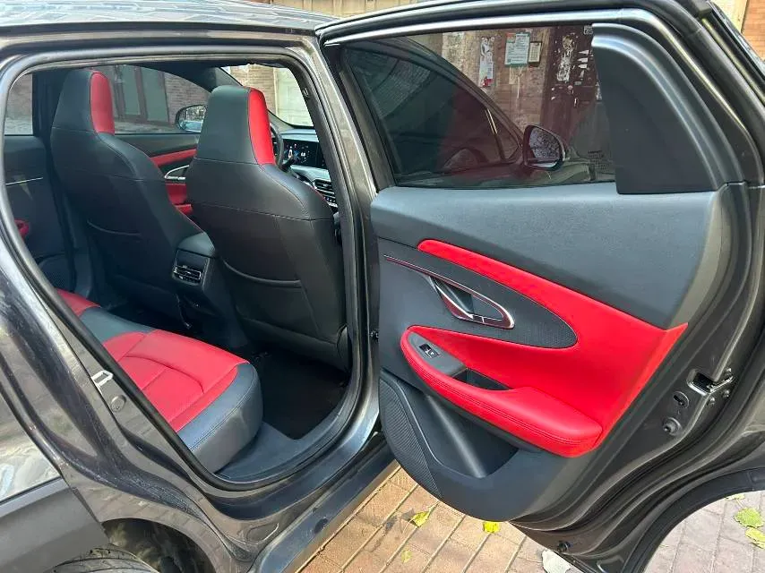 2021 ChangAn UNI-T 1.5T 180HP L4 7DCT,autocango,china used car exporter,china ev exporter,chinese used car exporter,chinese used ev exporter