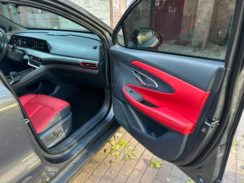 2021 ChangAn UNI-T 1.5T 180HP L4 7DCT,autocango,china used car exporter,china ev exporter,chinese used car exporter,chinese used ev exporter