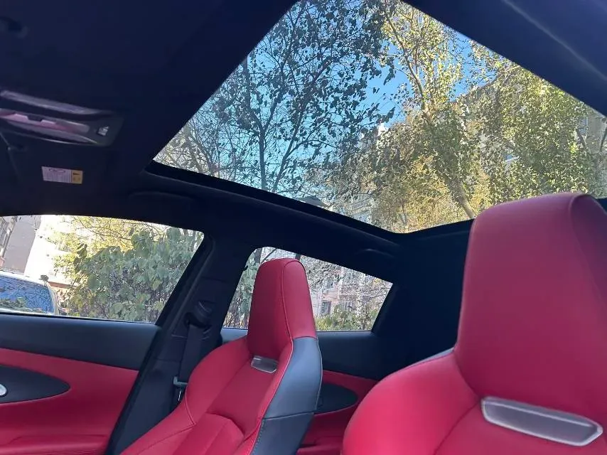 2021 ChangAn UNI-T 1.5T 180HP L4 7DCT,autocango,china used car exporter,china ev exporter,chinese used car exporter,chinese used ev exporter