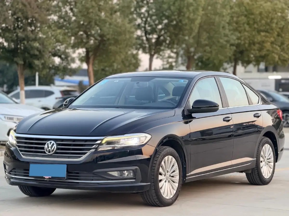 2019 Volkswagen Sagitar 1.2T 116HP L4 7DCT