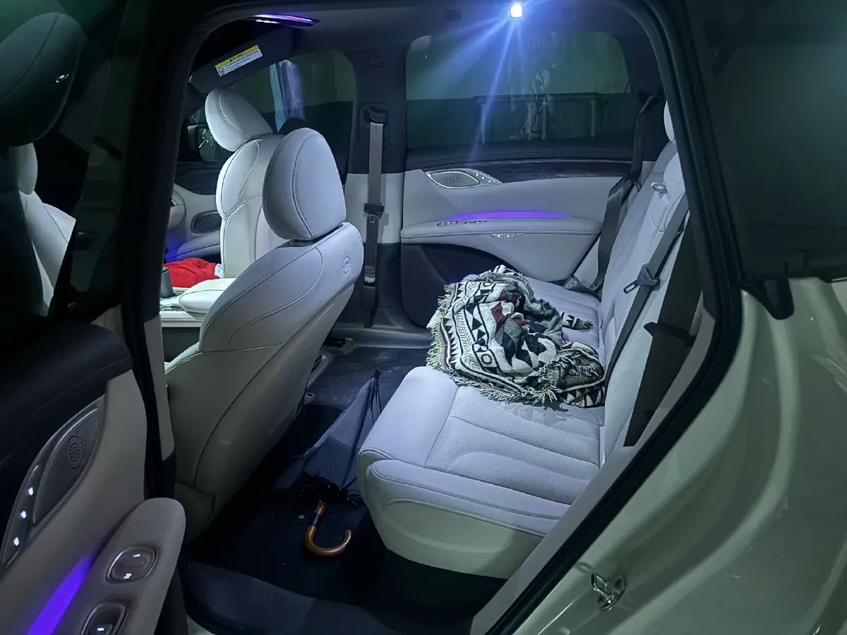 2025 IM LS7 BEV,autocango,china used car exporter,china ev exporter,chinese used car exporter,chinese used ev exporter