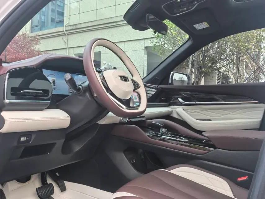 2021 Geely Monjaro 2.0T 218HP L4 7DCT,autocango,china used car exporter,china ev exporter,chinese used car exporter,chinese used ev exporter