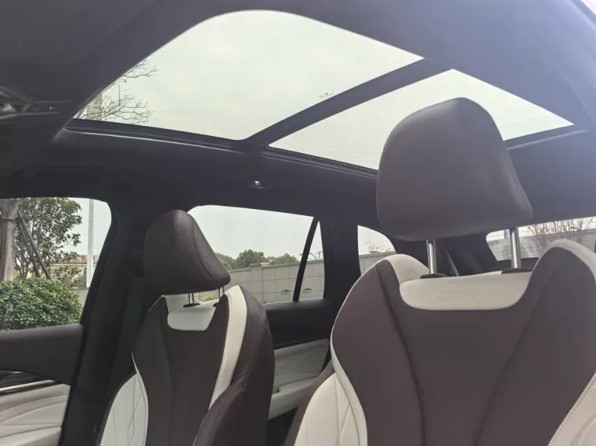 2021 Geely Monjaro 2.0T 218HP L4 7DCT,autocango,china used car exporter,china ev exporter,chinese used car exporter,chinese used ev exporter