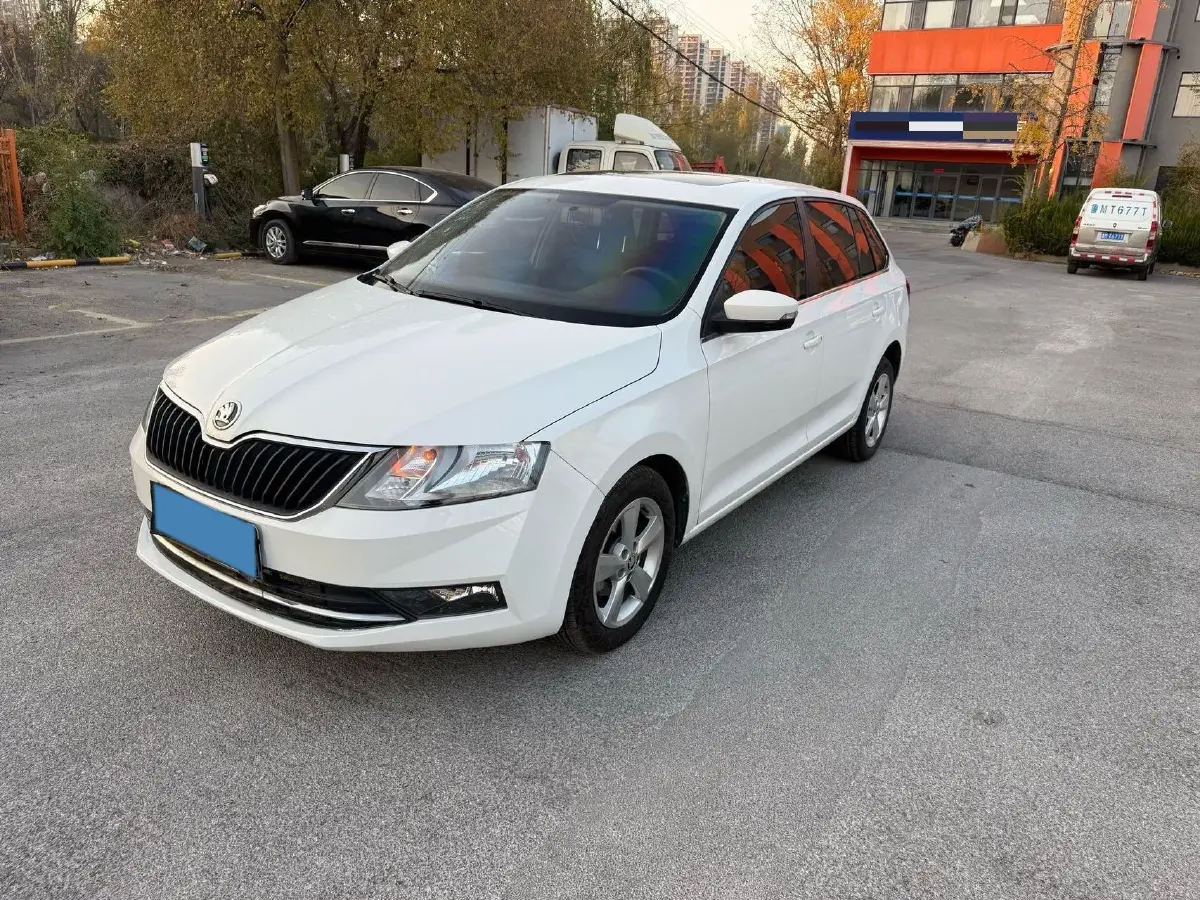 2019 Skoda Rapid Spaceback 1.5L 110HP L4 6AT