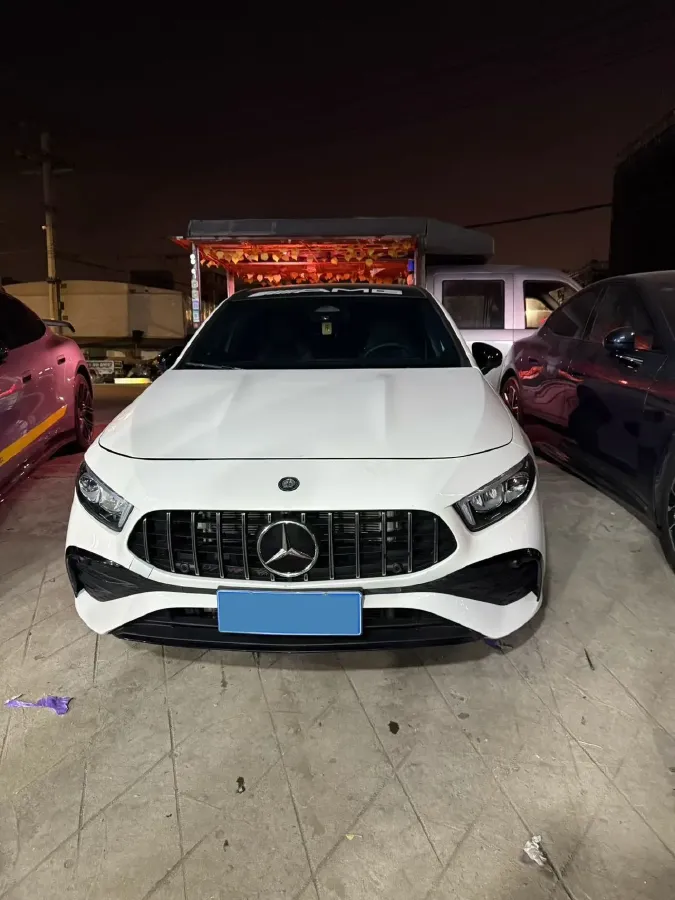 2024 Mercedes-Benz A AMG 2.0T 306HP L4 8DCT,autocango,china used car exporter,china ev exporter,chinese used car exporter,chinese used ev exporter
