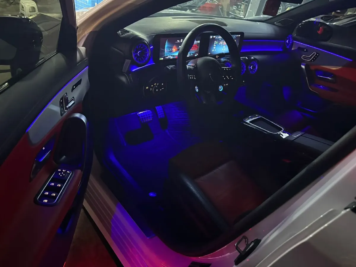 2024 Mercedes-Benz A AMG 2.0T 306HP L4 8DCT,autocango,china used car exporter,china ev exporter,chinese used car exporter,chinese used ev exporter