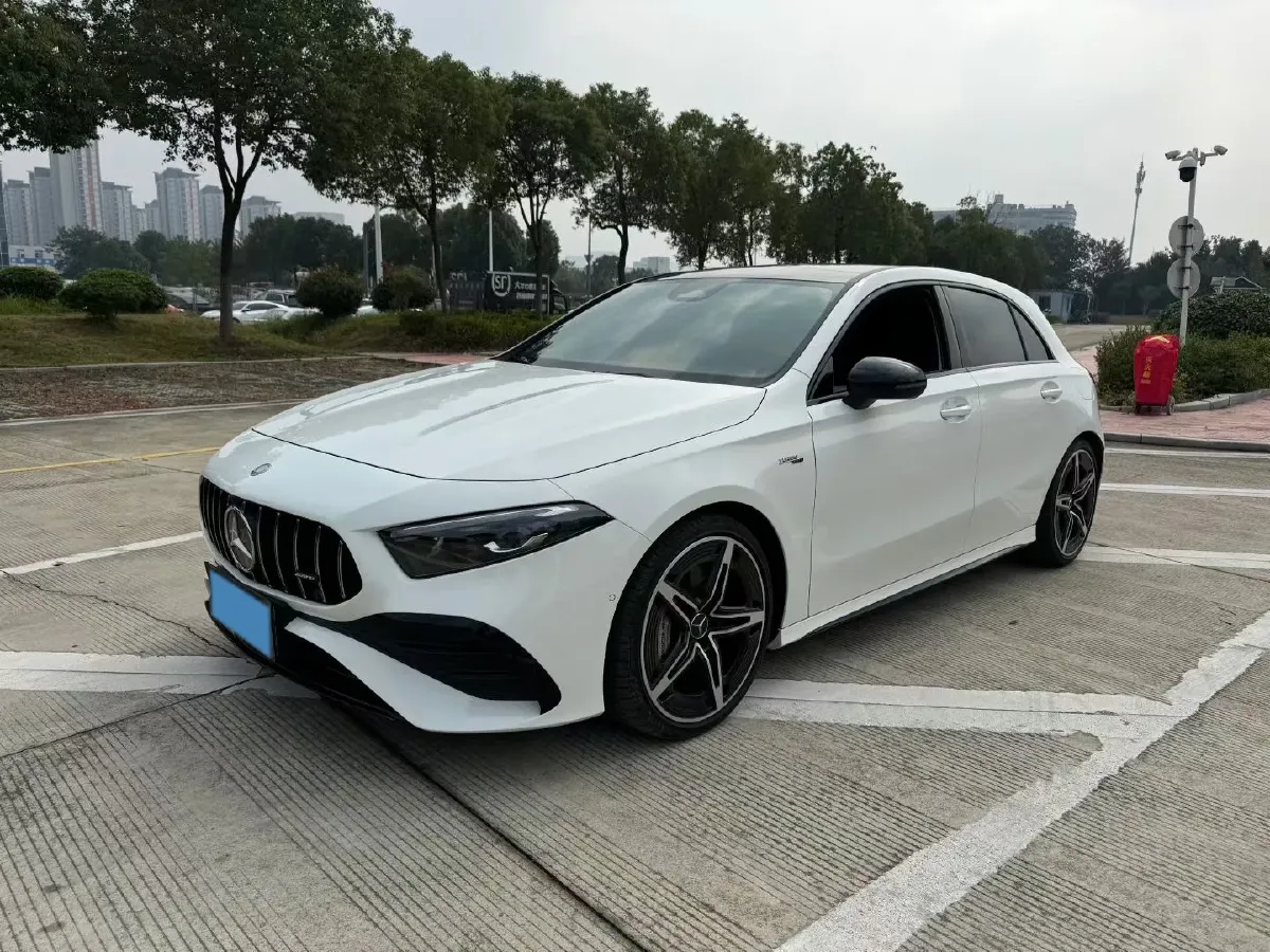 2024 Mercedes-Benz A AMG 2.0T 306HP L4 8DCT,autocango,china used car exporter,china ev exporter,chinese used car exporter,chinese used ev exporter