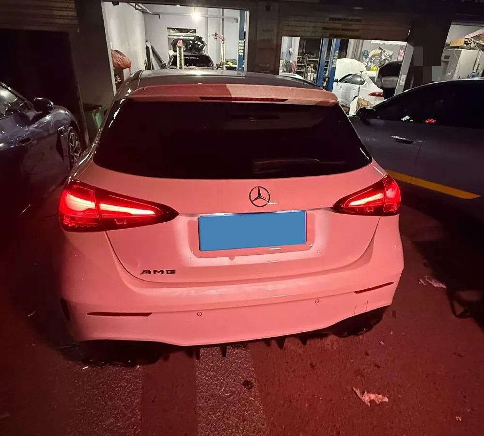 2024 Mercedes-Benz A AMG 2.0T 306HP L4 8DCT,autocango,china used car exporter,china ev exporter,chinese used car exporter,chinese used ev exporter