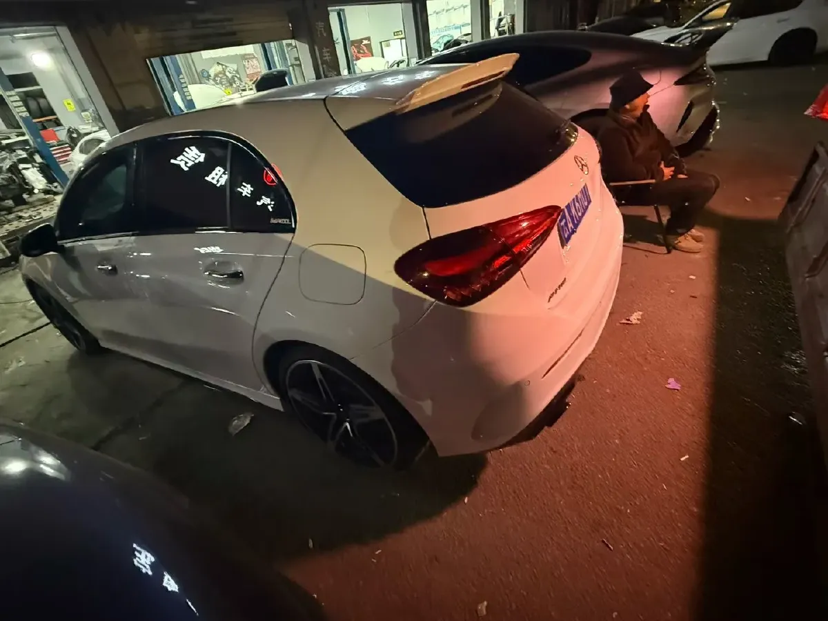 2024 Mercedes-Benz A AMG 2.0T 306HP L4 8DCT,autocango,china used car exporter,china ev exporter,chinese used car exporter,chinese used ev exporter