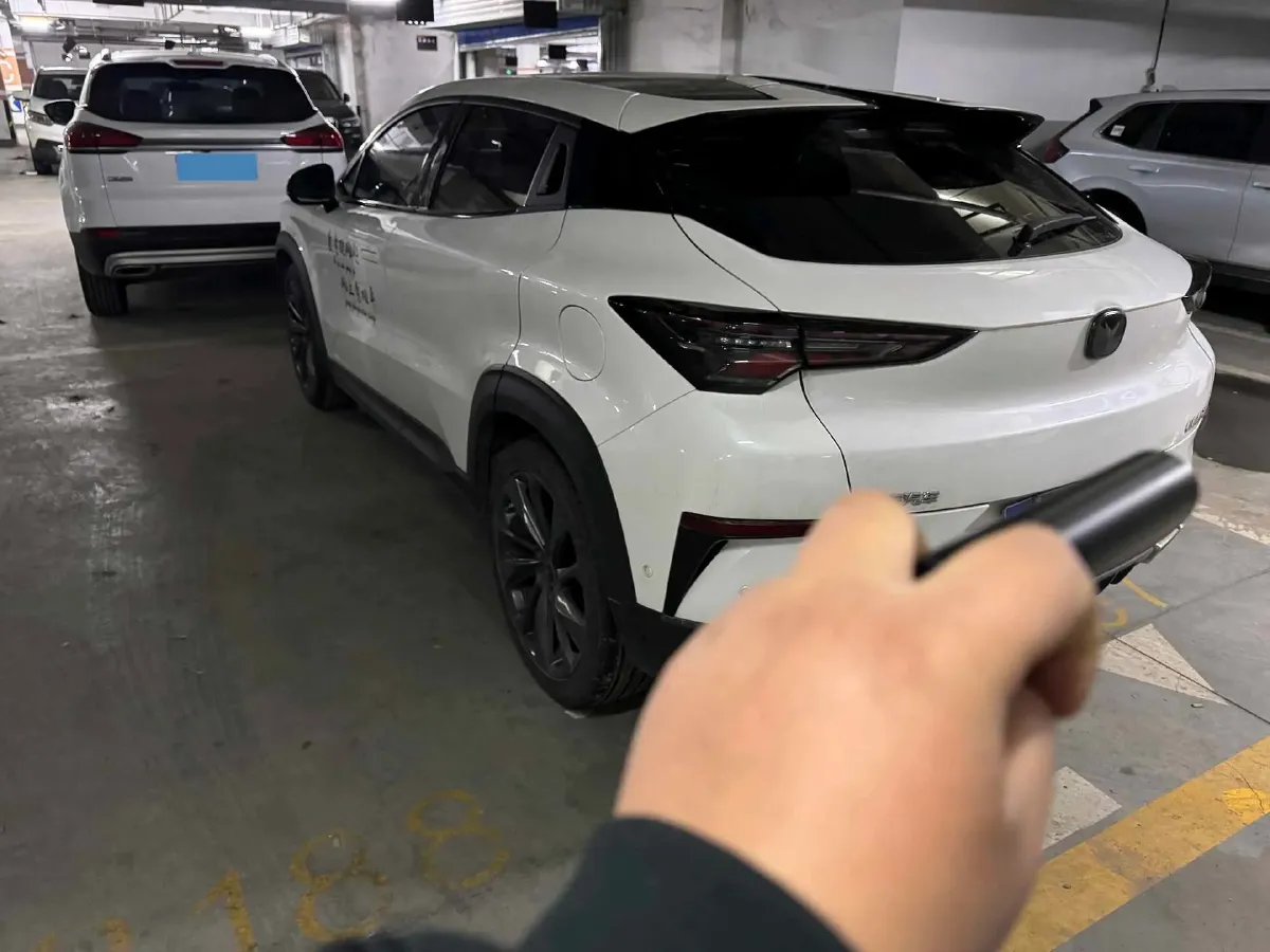 2021 ChangAn UNI-T 1.5T 180HP L4 7DCT,autocango,china used car exporter,china ev exporter,chinese used car exporter,chinese used ev exporter