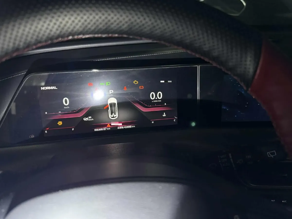 2021 ChangAn UNI-T 1.5T 180HP L4 7DCT,autocango,china used car exporter,china ev exporter,chinese used car exporter,chinese used ev exporter