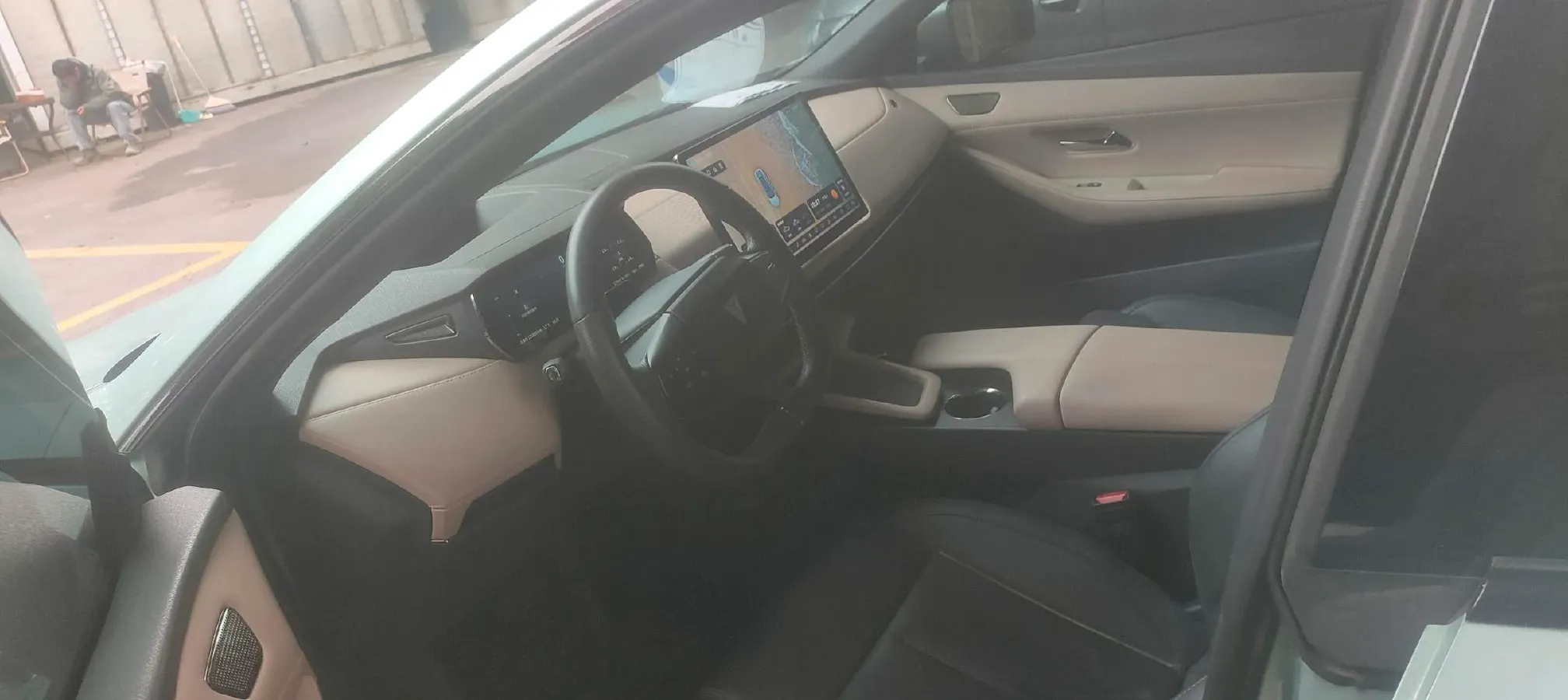 2022 DongFeng Forthing LingZhi EV BEV 68.4KWH,autocango,china used car exporter,china ev exporter,chinese used car exporter,chinese used ev exporter