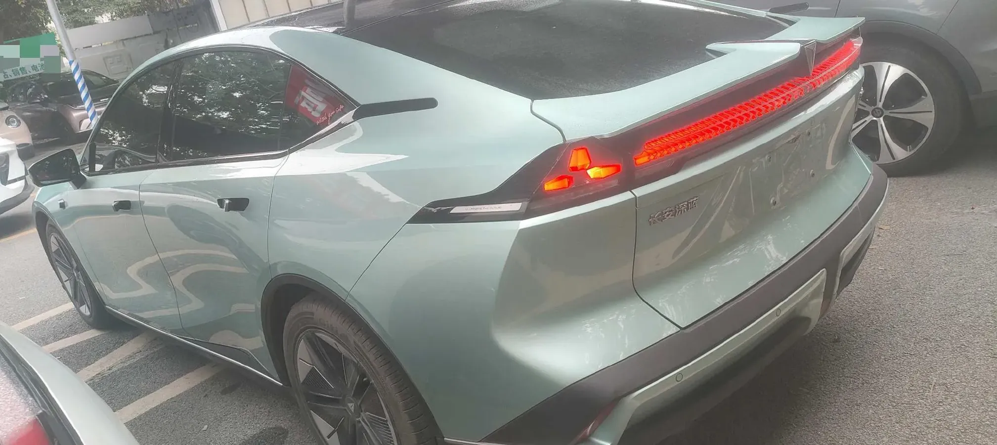 2022 DongFeng Forthing LingZhi EV BEV 68.4KWH,autocango,china used car exporter,china ev exporter,chinese used car exporter,chinese used ev exporter