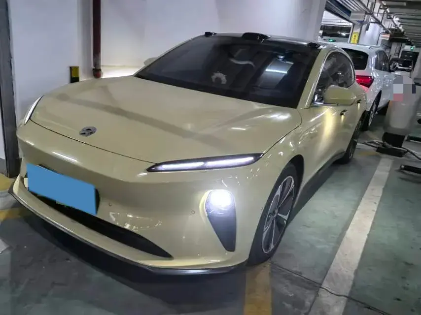 2023 NIO ET5T BEV 75KWH