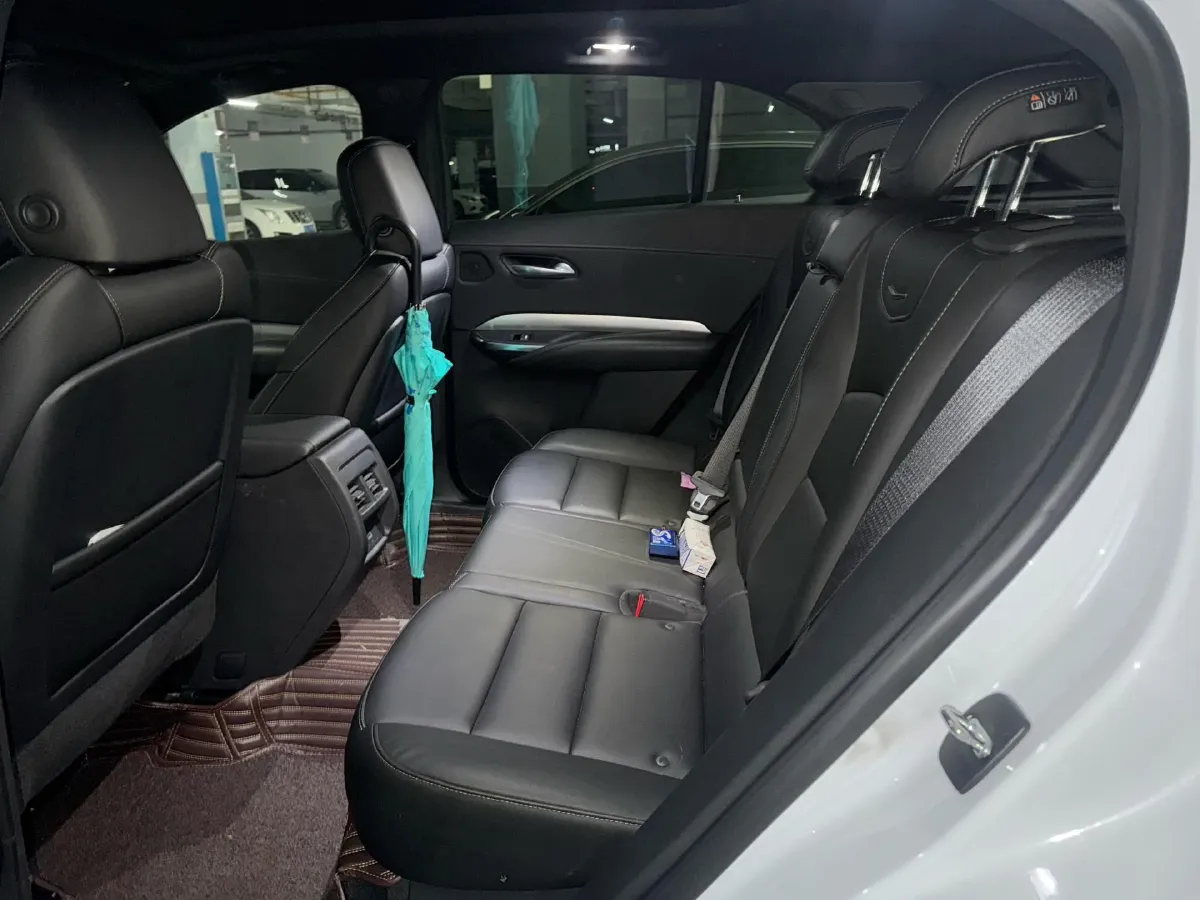 2022 Cadillac XT4 2.0T 237HP L4 9AT,autocango,china used car exporter,china ev exporter,chinese used car exporter,chinese used ev exporter