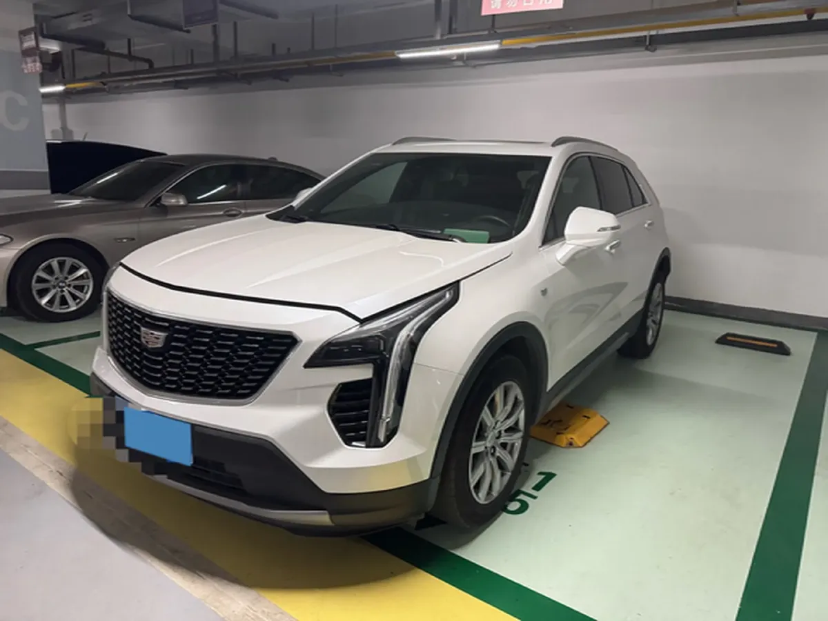 2022 Cadillac XT4 2.0T 237HP L4 9AT,autocango,china used car exporter,china ev exporter,chinese used car exporter,chinese used ev exporter