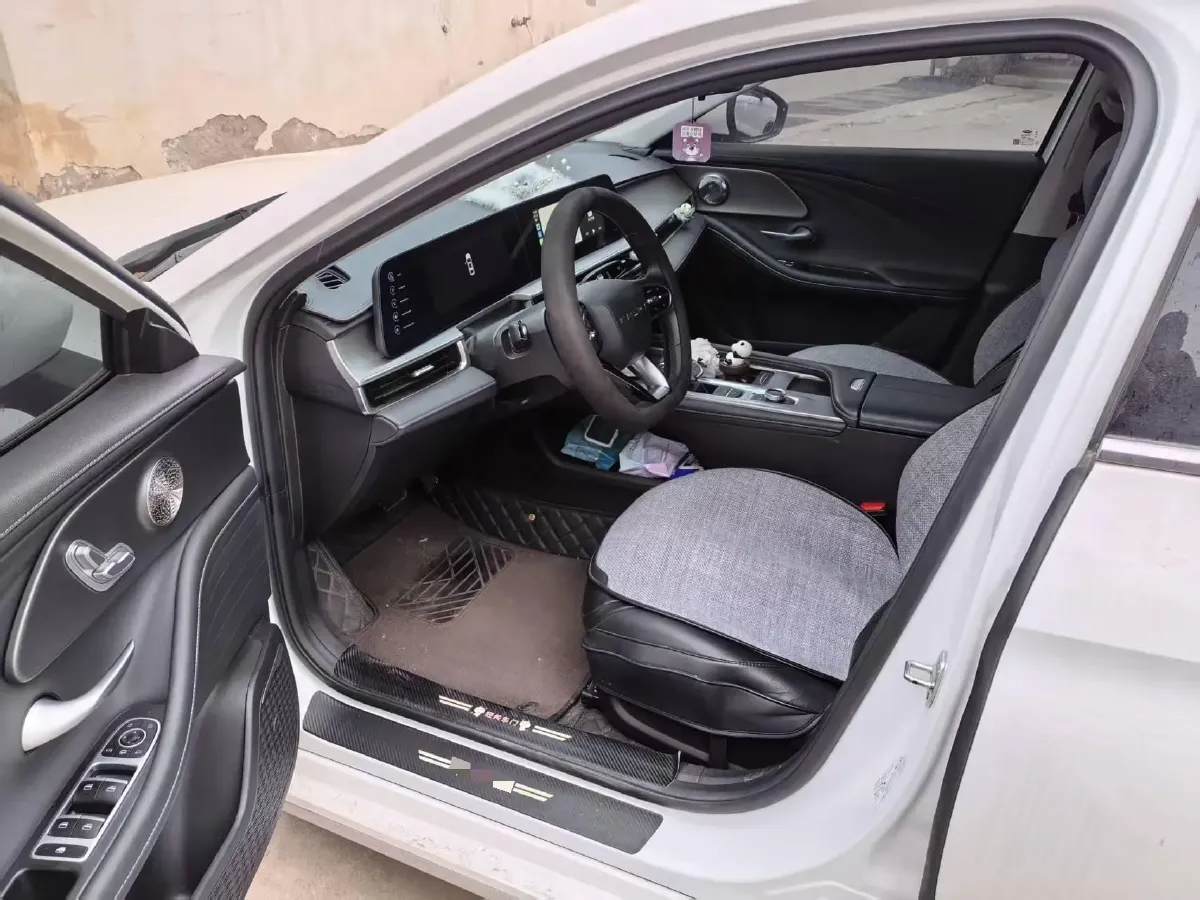 2022 Chery Arrizo 8 1.6T 197HP L4 7DCT,autocango,china used car exporter,china ev exporter,chinese used car exporter,chinese used ev exporter