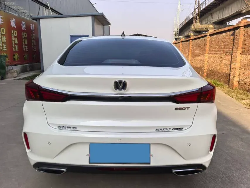 2021 ChangAn Eado 1.4T 160HP L4 7DCT,autocango,china used car exporter,china ev exporter,chinese used car exporter,chinese used ev exporter