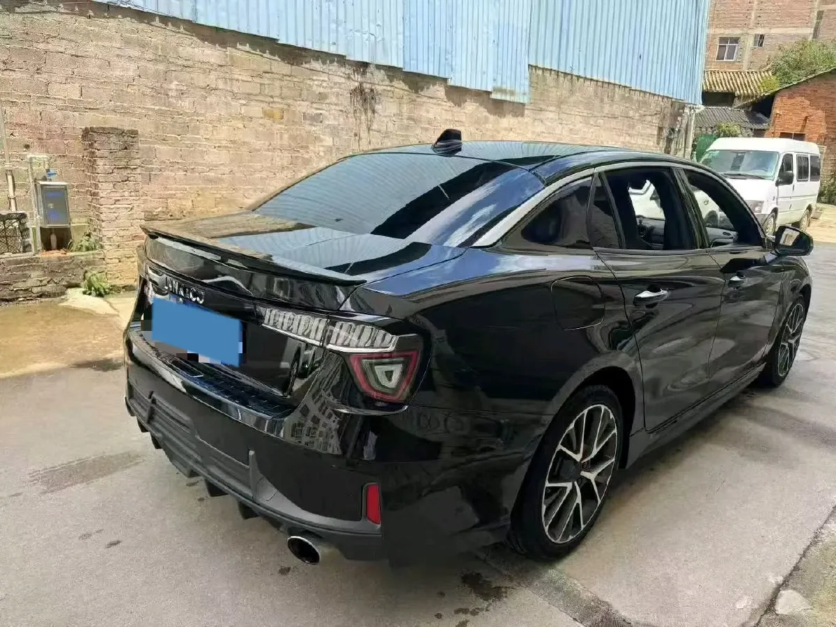 2018 Toyota C-HR 2.0L 171HP L4 CVT,autocango,china used car exporter,china ev exporter,chinese used car exporter,chinese used ev exporter