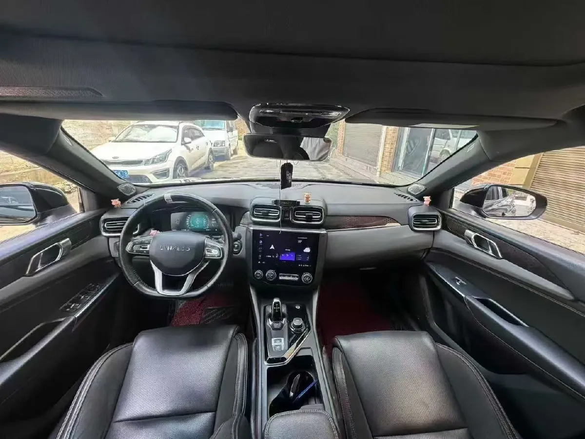 2018 Toyota C-HR 2.0L 171HP L4 CVT,autocango,china used car exporter,china ev exporter,chinese used car exporter,chinese used ev exporter