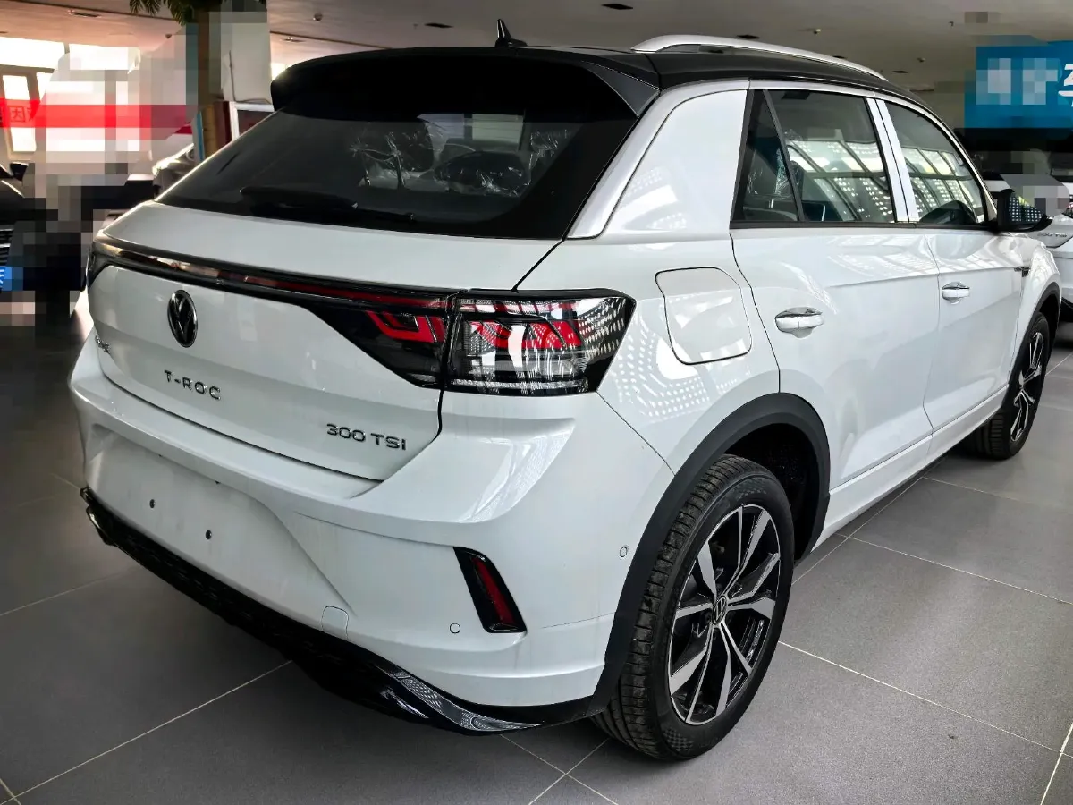 2025 Volkswagen T-Roc 1.5T 160HP L4 7DCT,autocango,china used car exporter,china ev exporter,chinese used car exporter,chinese used ev exporter