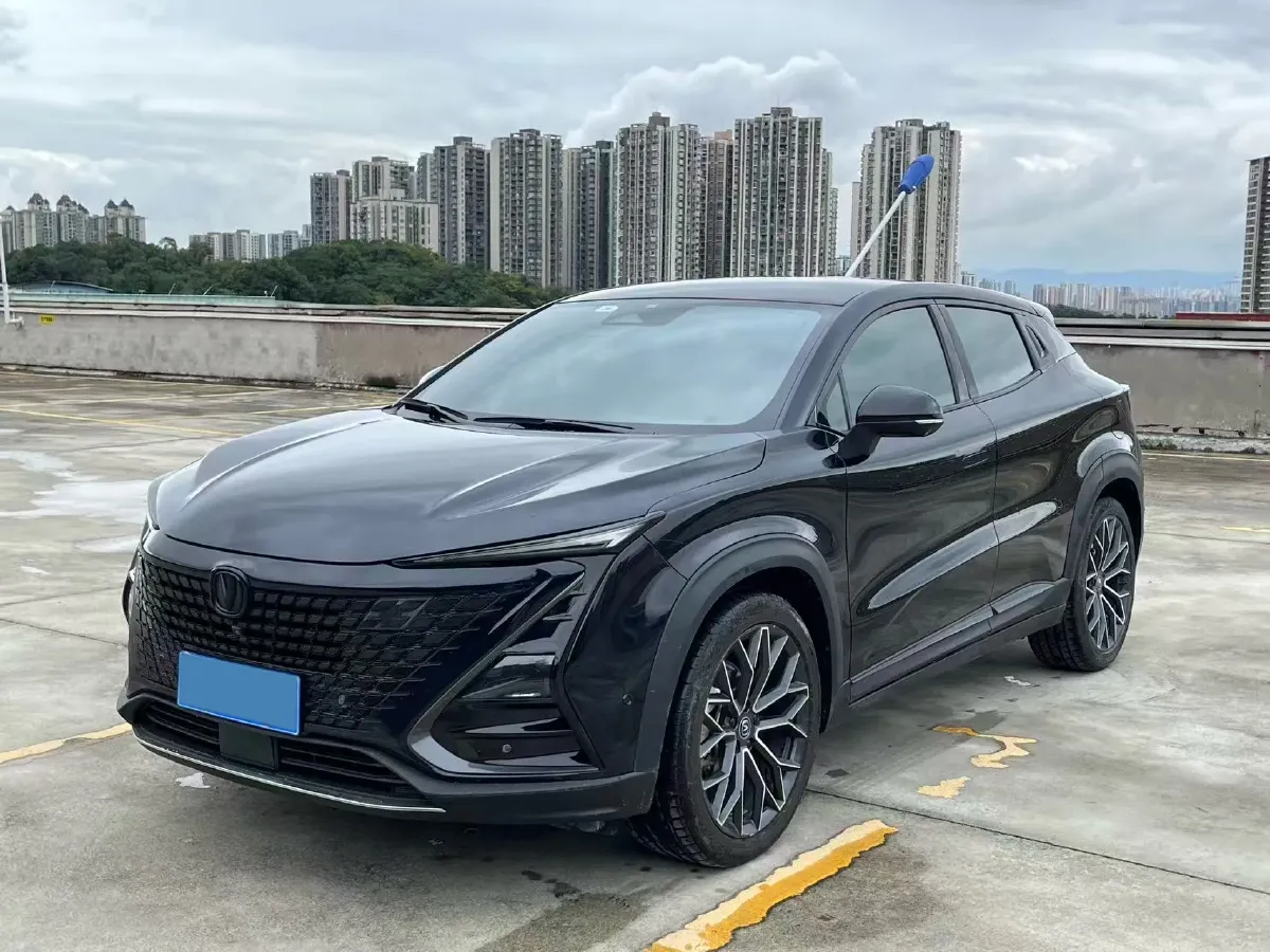 2022 ChangAn UNI-T 1.5T 188HP L4 7DCT,autocango,china used car exporter,china ev exporter,chinese used car exporter,chinese used ev exporter