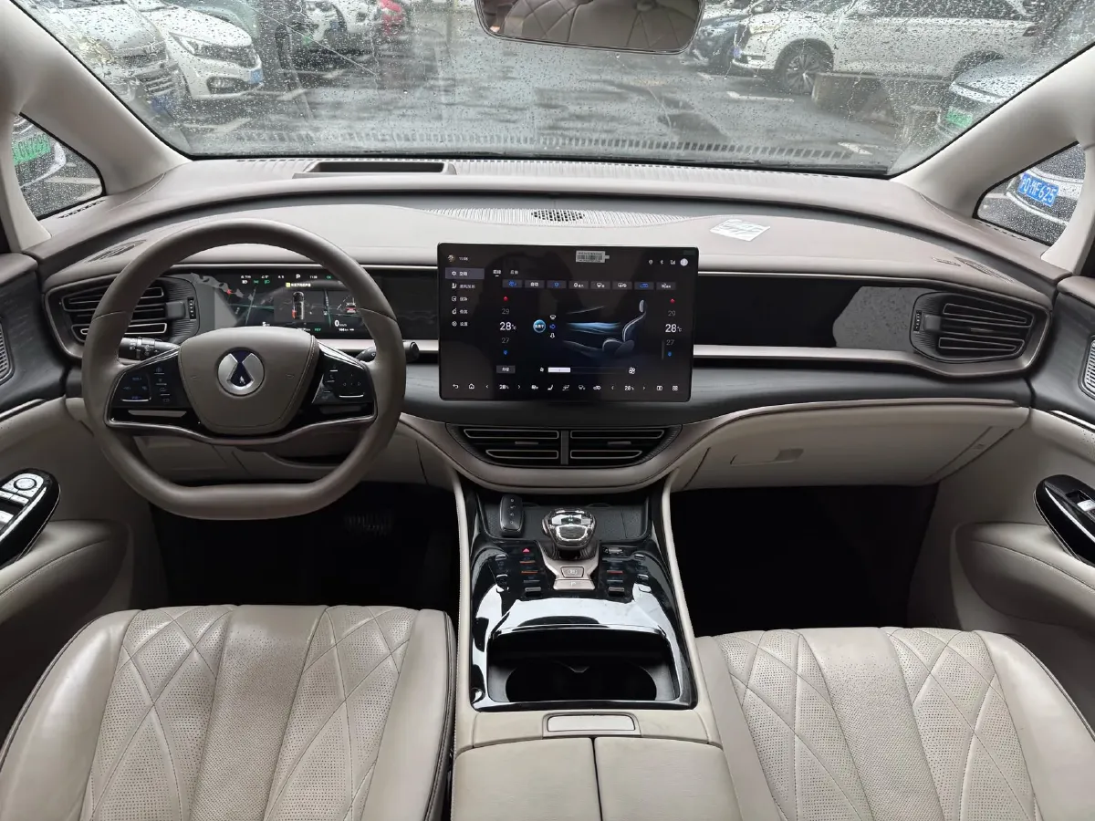 2022 Mercedes-Benz GLC Class 2.0T 197HP L4 9AT,autocango,china used car exporter,china ev exporter,chinese used car exporter,chinese used ev exporter