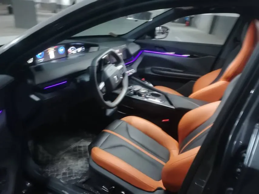 2024 ChangAn UNI-V 1.5T 188HP L4 7DCT,autocango,china used car exporter,china ev exporter,chinese used car exporter,chinese used ev exporter