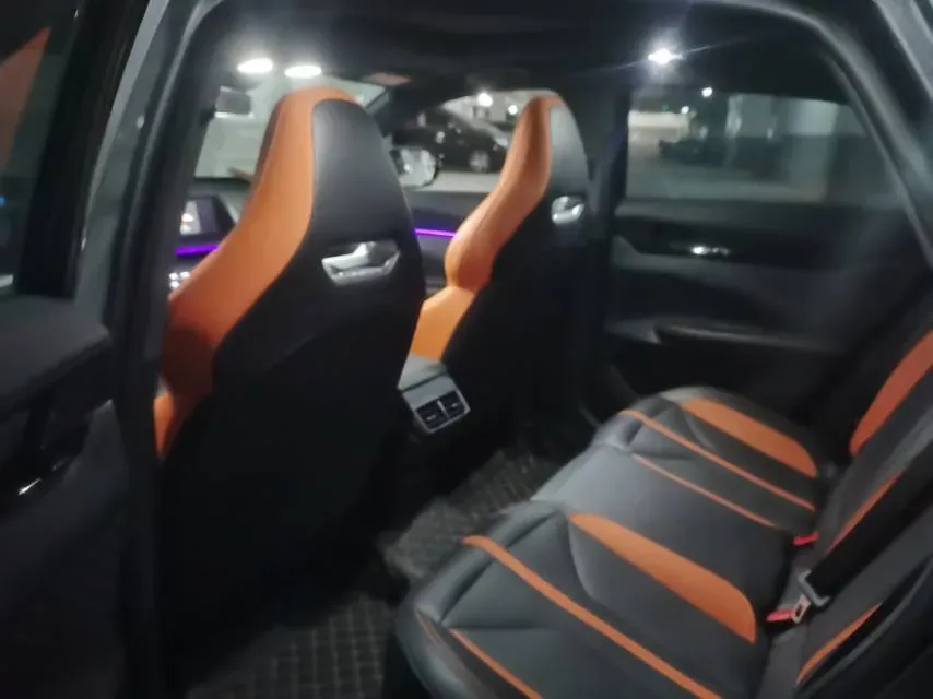 2024 ChangAn UNI-V 1.5T 188HP L4 7DCT,autocango,china used car exporter,china ev exporter,chinese used car exporter,chinese used ev exporter