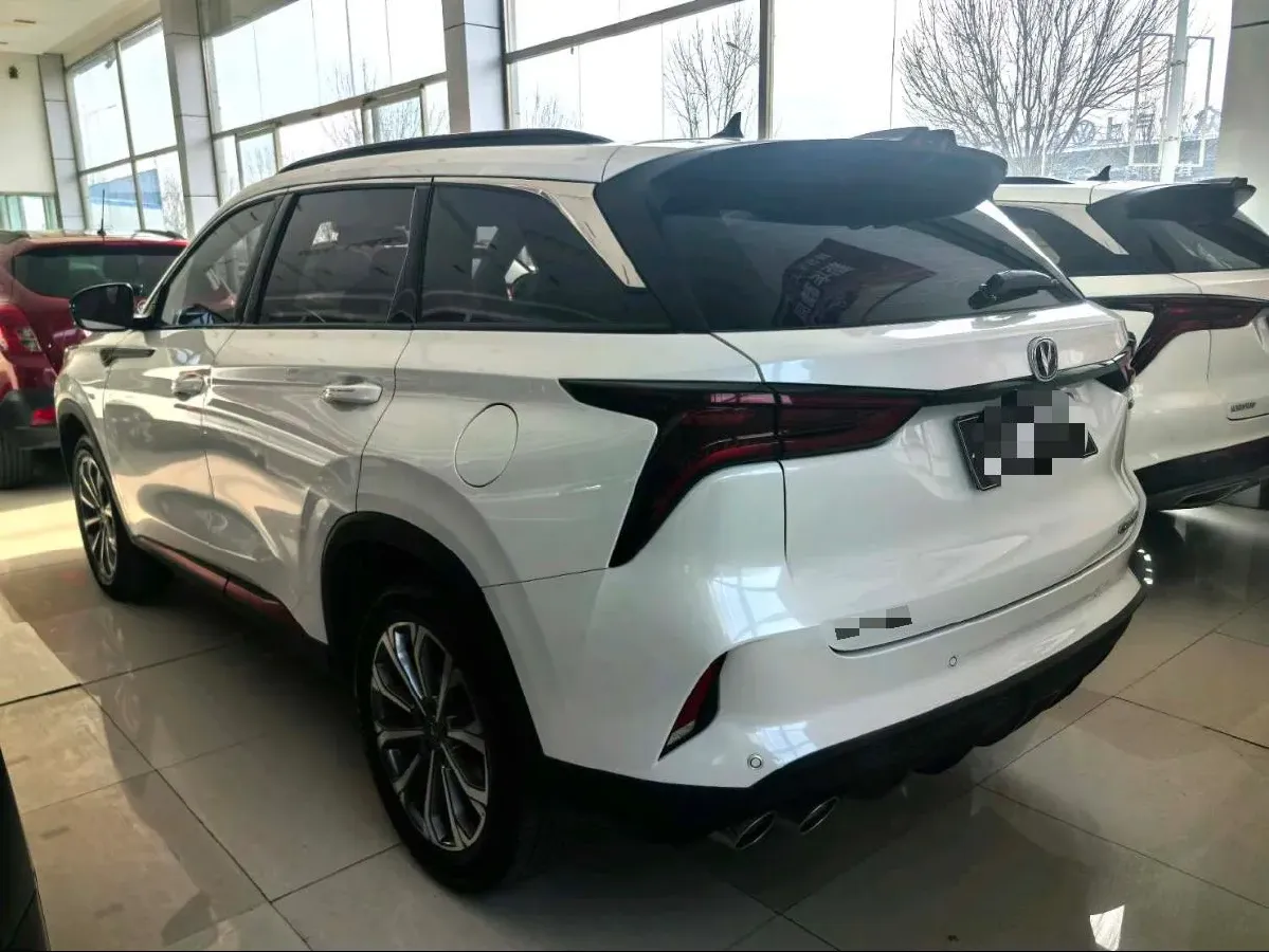 2022 ChangAn CS75 Plus 2.0T 233HP L4 8AT,autocango,china used car exporter,china ev exporter,chinese used car exporter,chinese used ev exporter
