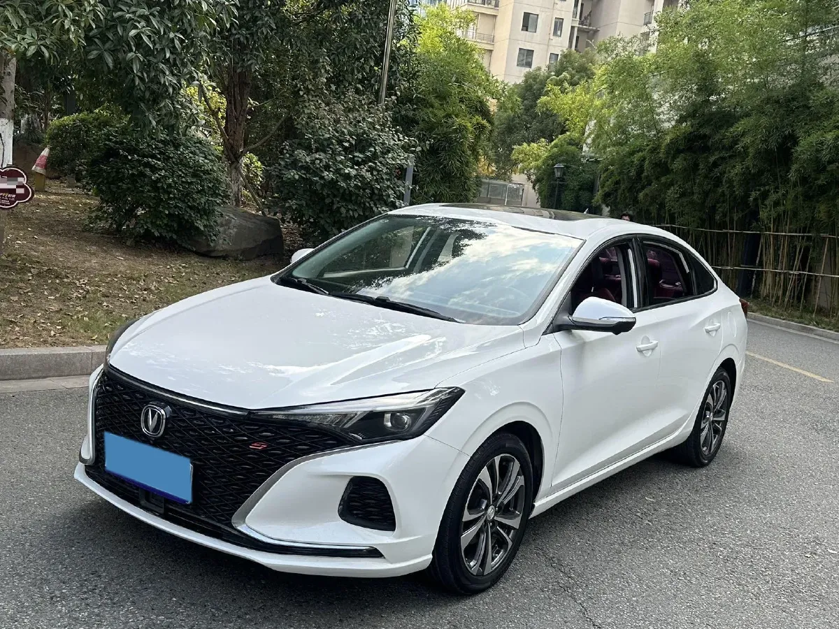 2021 ChangAn Eado 1.4T 160HP L4 7DCT,autocango,china used car exporter,china ev exporter,chinese used car exporter,chinese used ev exporter