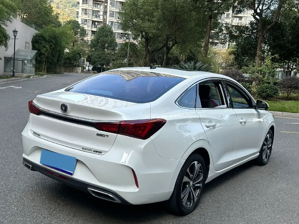 2021 ChangAn Eado 1.4T 160HP L4 7DCT,autocango,china used car exporter,china ev exporter,chinese used car exporter,chinese used ev exporter