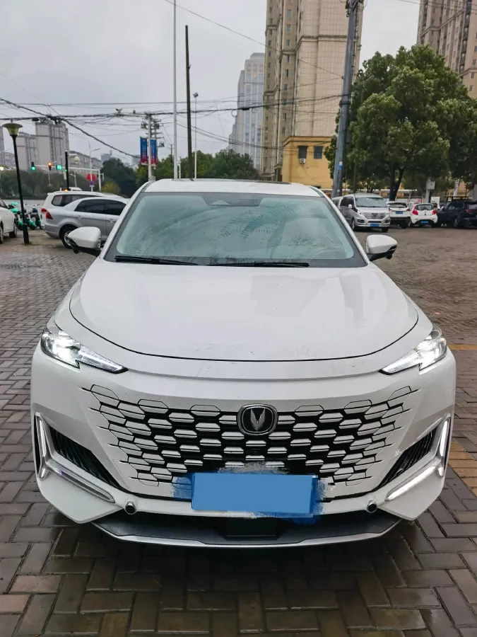 2021 ChangAn UNI-K 2.0T 233HP L4 8AT,autocango,china used car exporter,china ev exporter,chinese used car exporter,chinese used ev exporter