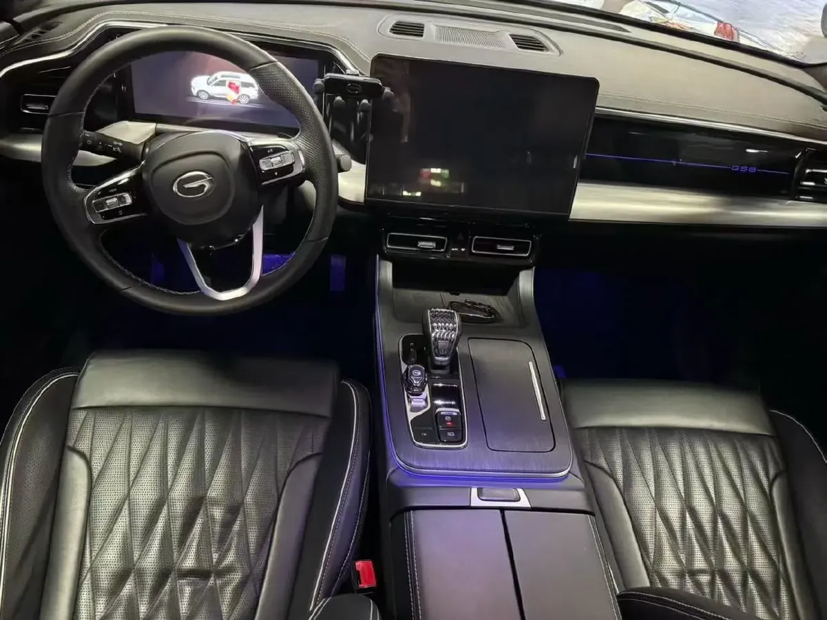 2022 GAC Trumpchi GS8 2.0T 252HP L4 8AT,autocango,china used car exporter,china ev exporter,chinese used car exporter,chinese used ev exporter