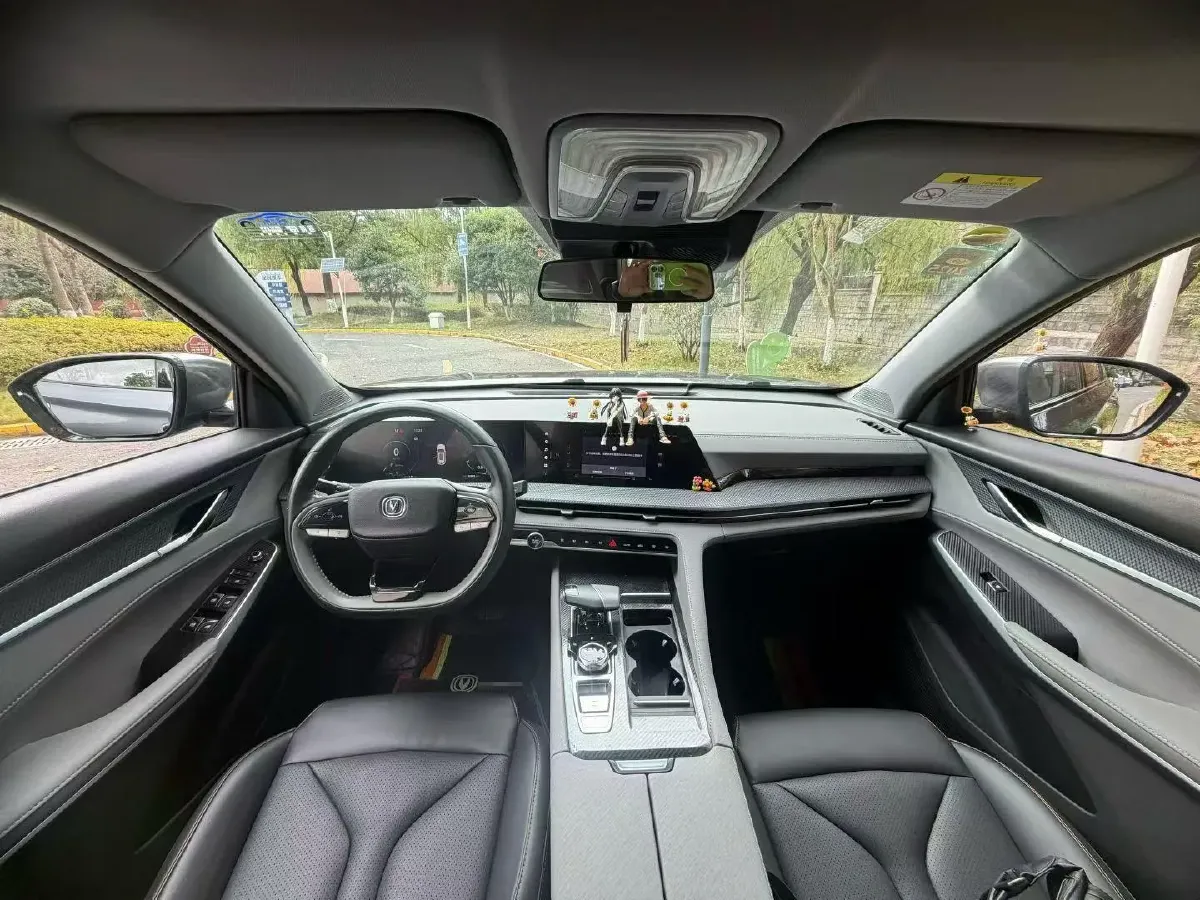 2022 ChangAn CS75 Plus 1.5T 188HP L4 8AT,autocango,china used car exporter,china ev exporter,chinese used car exporter,chinese used ev exporter