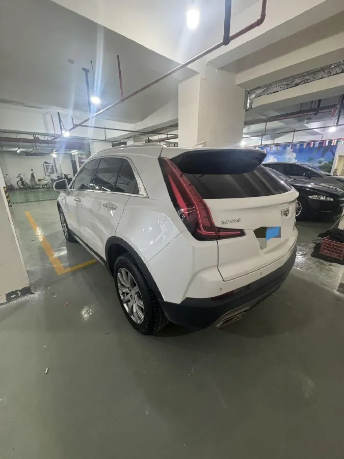 2021 Cadillac XT4 2.0T 237HP L4 9AT,autocango,china used car exporter,china ev exporter,chinese used car exporter,chinese used ev exporter