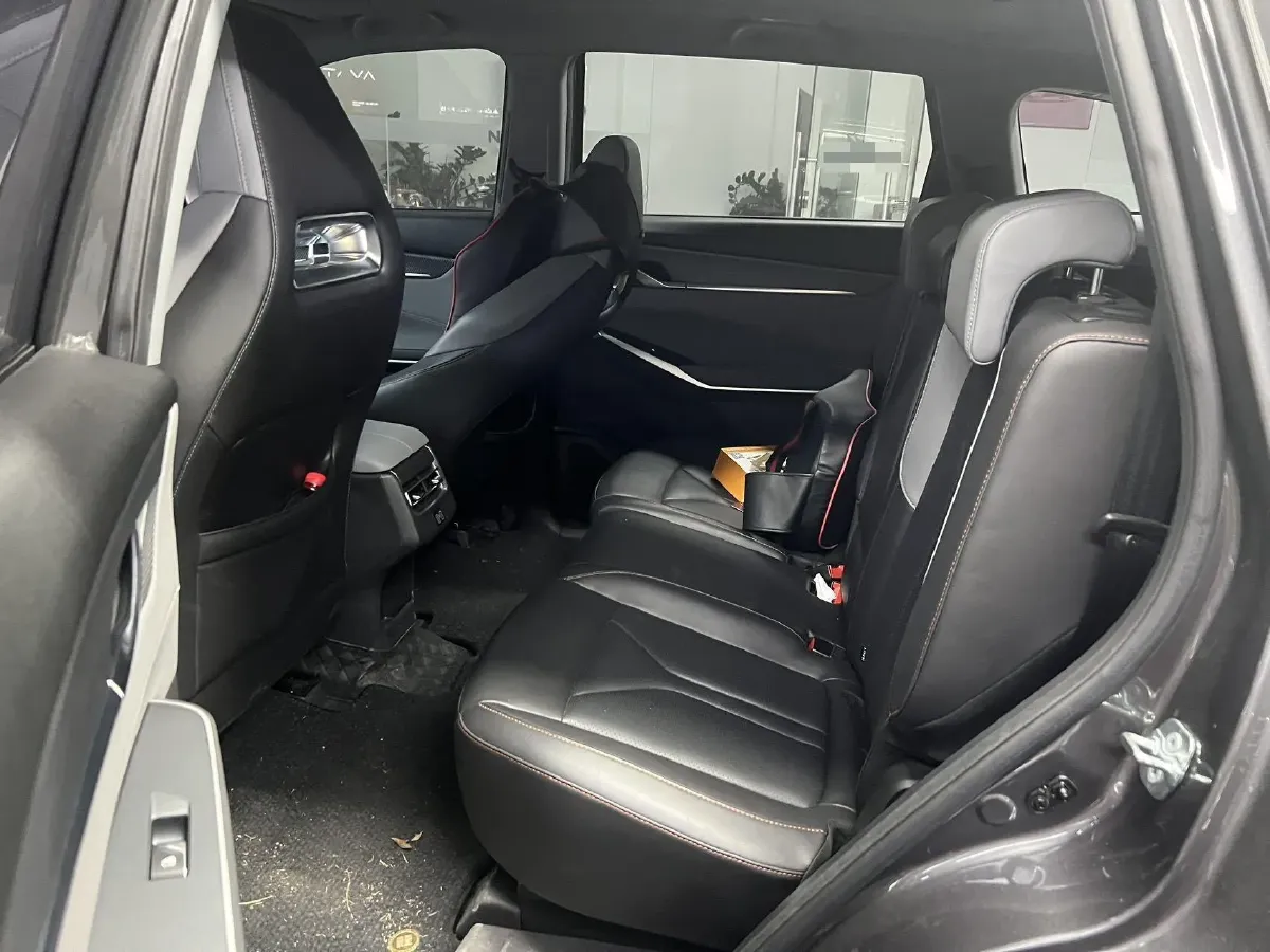 2022 ChangAn CS75 Plus 1.5T 178HP L4 6AT,autocango,china used car exporter,china ev exporter,chinese used car exporter,chinese used ev exporter