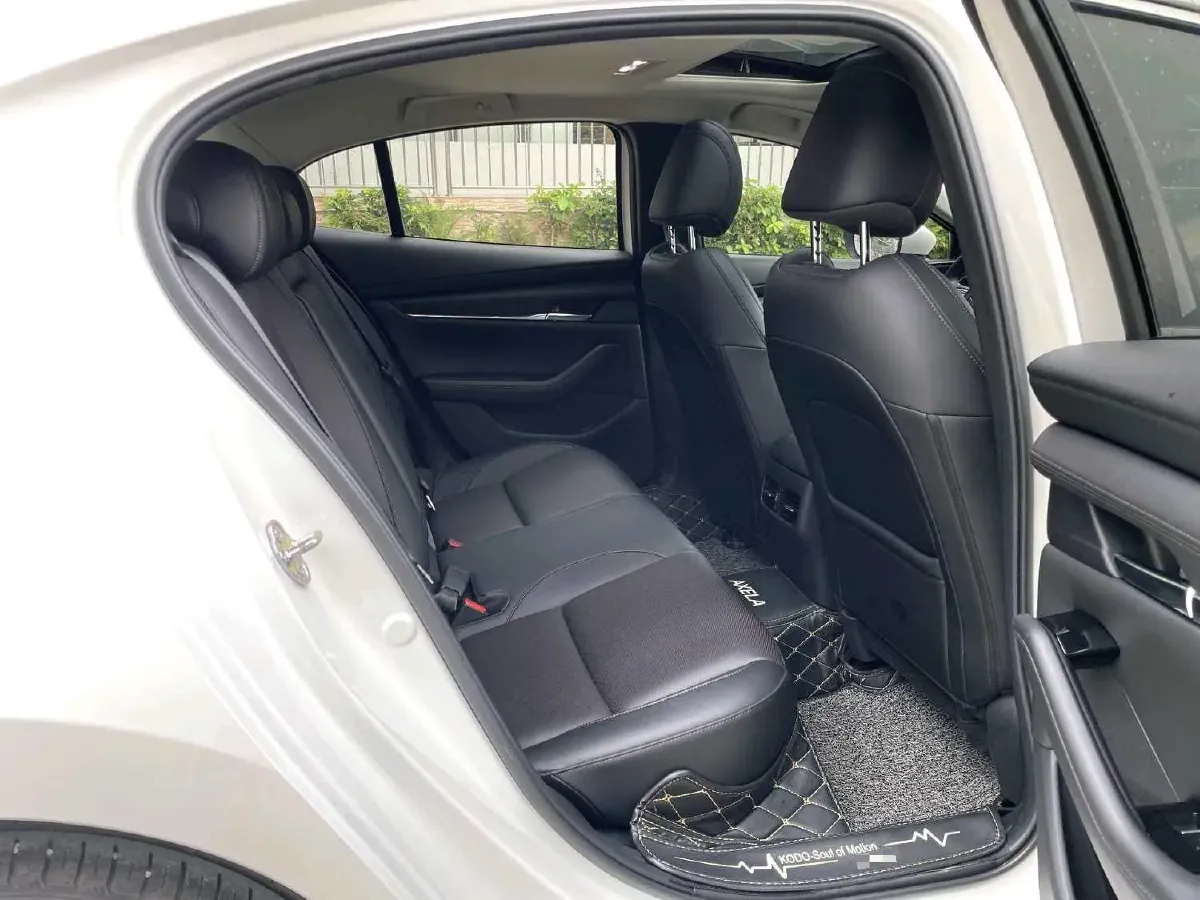 2020 Mazda 3 Axela 2.0L 158HP L4 6AT,autocango,china used car exporter,china ev exporter,chinese used car exporter,chinese used ev exporter