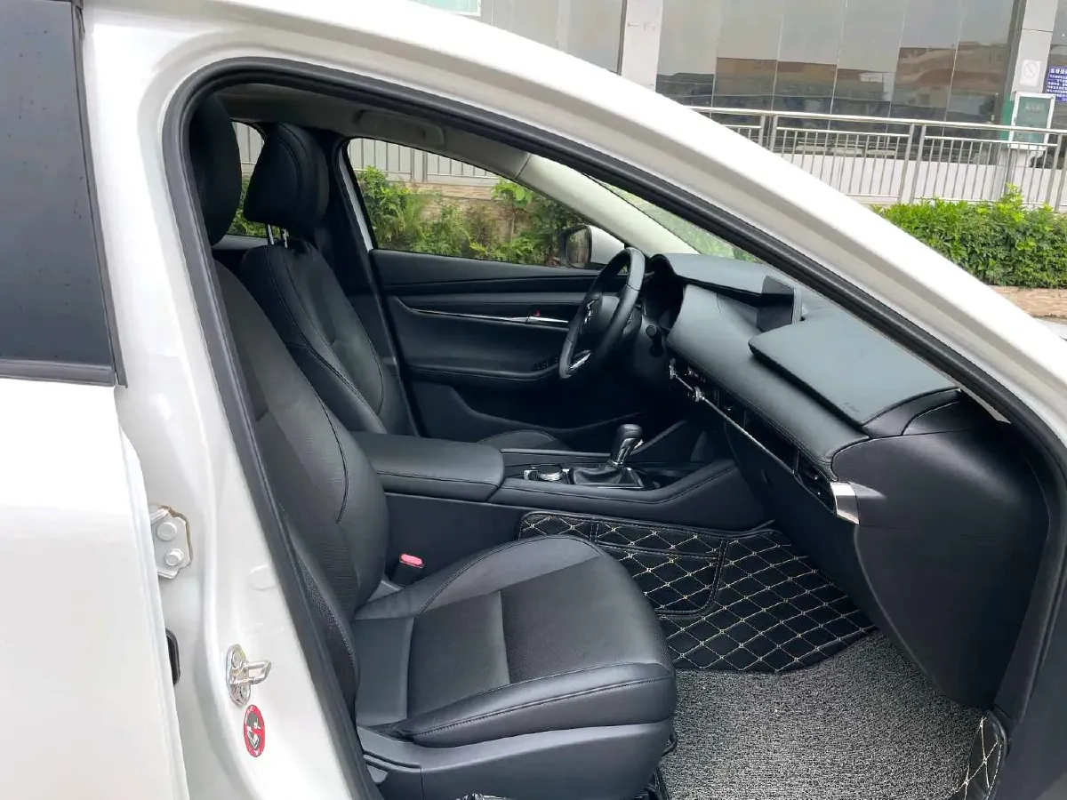 2020 Mazda 3 Axela 2.0L 158HP L4 6AT,autocango,china used car exporter,china ev exporter,chinese used car exporter,chinese used ev exporter