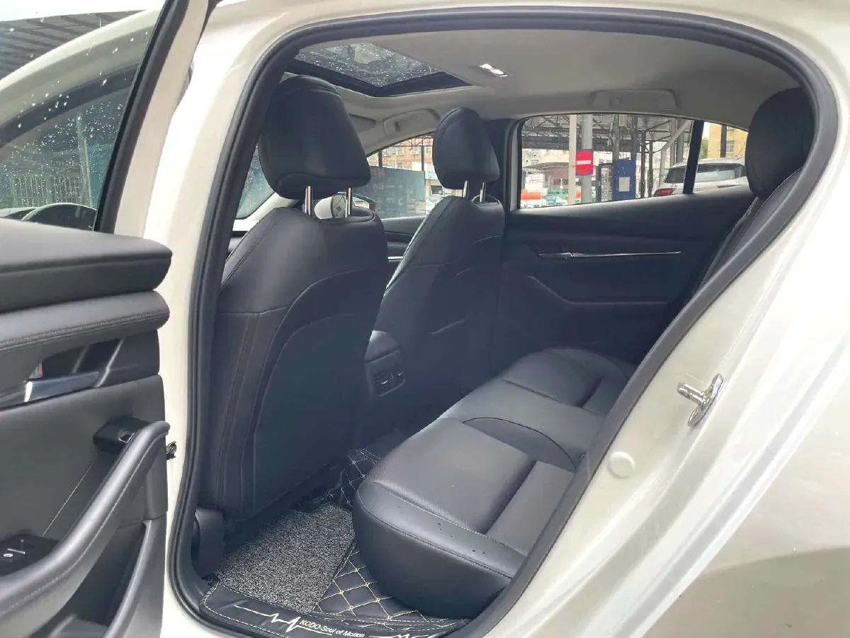 2020 Mazda 3 Axela 2.0L 158HP L4 6AT,autocango,china used car exporter,china ev exporter,chinese used car exporter,chinese used ev exporter