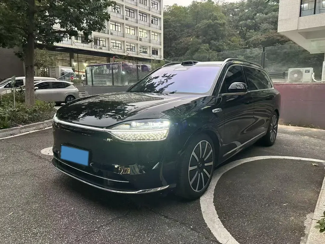 2025 AITO AITO M9 REEV 160HP REEV 52KWH,autocango,china used car exporter,china ev exporter,chinese used car exporter,chinese used ev exporter